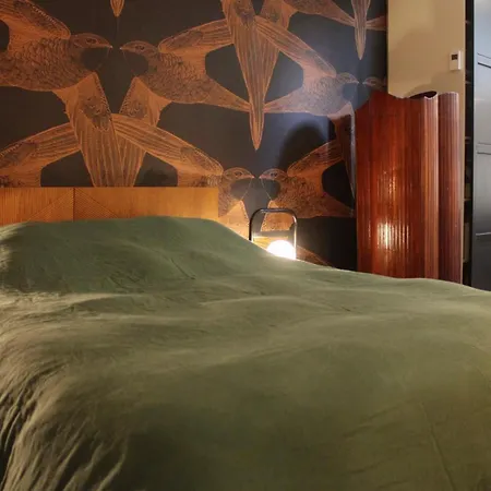 Charming Triplex With Garden Apartment